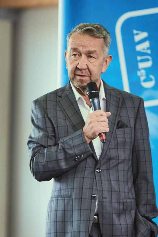 Bild zu „Plattform statt Insellösungen: Warum moderne Verlags-IT neu gedacht werden muss“